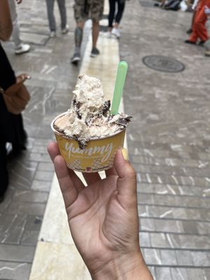 Bueno 💚  at Yummy Helados in Malaga