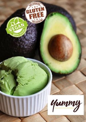 The incredible Hulk, an ice cream loaded with vitamins, spinach, pineapple, avocado, mint and lemon ... never an ice cream gave you so much .. at Yummy Helados in Malaga