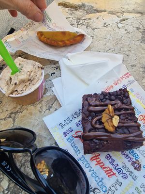 Chorizo empenada,  brownie and ice cream,  all vegan at Yummy Helados in Malaga