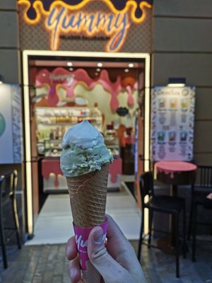 Avocado and vanilla (half eaten, sorry) at Yummy Helados in Malaga