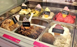 Part of the vegan flavours at Yummy Helados in Malaga