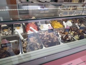 All the vegan options at Yummy Helados in Malaga