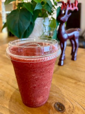 Seasonal: Cranberry Mint Smoothie #Veganuary at ReU Juicery & Organic Kitchen in Troy