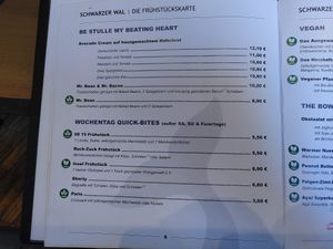 Vegetarisch und Vegan gut gekennzeichnet at Schwarzer Walfisch  in Heidelberg