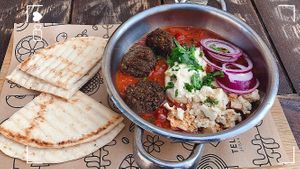 Szakszuka z falafem at Tel Aviv Urban Food in Lodz