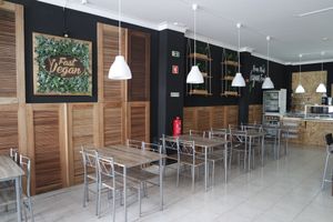 The dining room at Fast Vegan in Castelo Branco