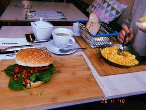Jackfruit burger at Takzetego Wege Bistro in Lodz