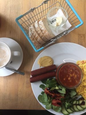 English breakfast vegan at Takzetego Wege Bistro in Lodz
