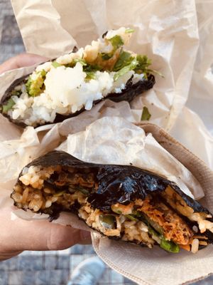 Outstanding sushi wraps - no additional soy sauce needed (Brokkoli/Cashew & Tempeh Wrap) at Onigirazu in Prague