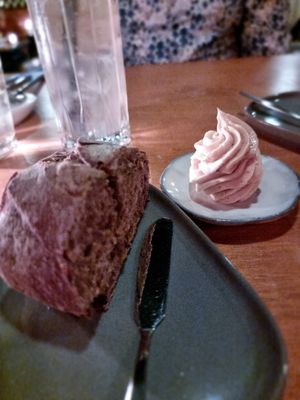 Bread and butter at Achterwerk in Groningen