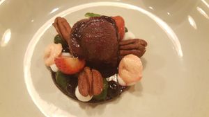 desert with icecream, nuts and meringue at Achterwerk in Groningen