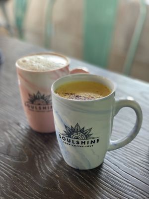 Golden Milk & Nilla Latte at Soulshine in San Diego