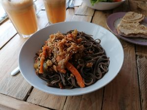  at Au Bonheur des Chats in Lyon