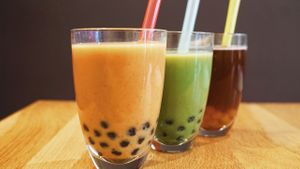 Bubble tea (from left to right) Goji berry, matcha & mango at The Goji Bar in Paris