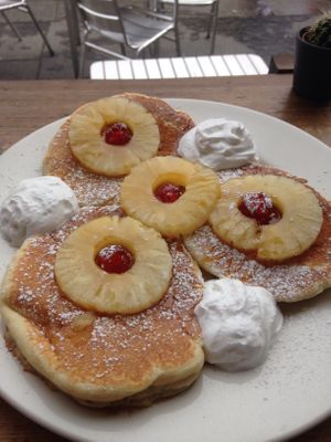 Christmasy celebroty morning pancakes ^*^ If you dont want these you lie😁 With view to Christmas market  at The Glasvegan in Glasgow