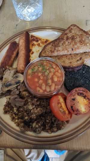 Full Scottish Breakfast at The Glasvegan in Glasgow