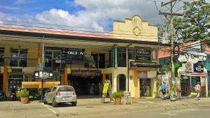 LOOK UP! Second floor! at Almacen Organic & Natural in Tamarindo