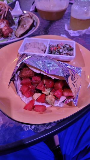 Pita con falafel at Marrakech in Santa Marta