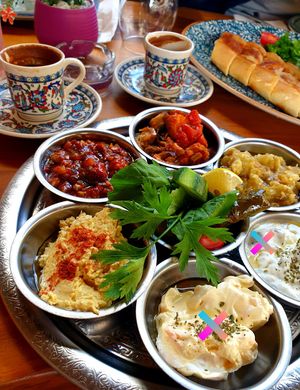 Not all are vegan.  Creamy options have either cream or mayo at Saltanat Fish & Kebab House in Istanbul