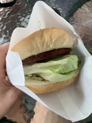 Beef burger  at DLS Vegetarian - Dé Lái Sù in Kaohsiung