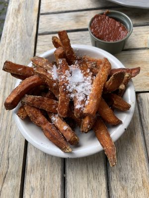 Sweet potato fries!   at Halifax Burgers in Hilleroed