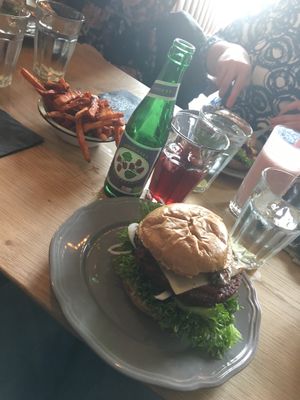 Vegan burgers and sweet potato fries fries at Halifax Burgers in Hilleroed