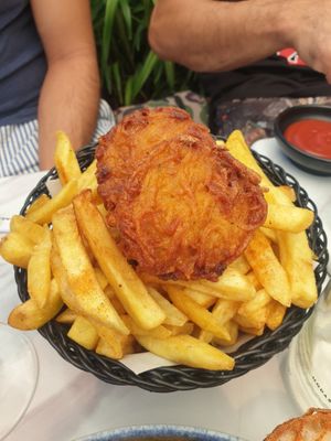 Chips and hash browns at 7th Heaven in Sutherland