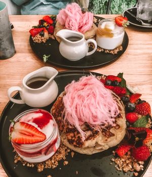 BEST EVER PANCAKES at 7th Heaven in Sutherland