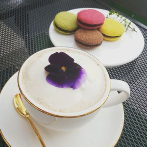 VEGAN ROYAL MILK TEA & RAW MACARONS  at Raw Vega in Bangkok