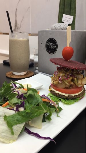 Raw veggie burger and chai smoothie  at Raw Vega in Bangkok