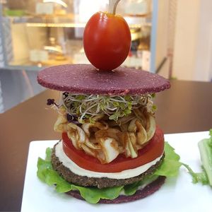Raw burger at Raw Vega in Bangkok