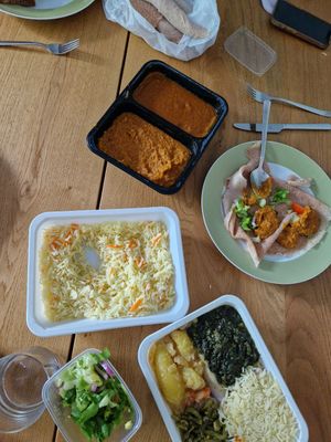 To go. De vegan platter voor 2 personen at Mama Afrika in Kassel