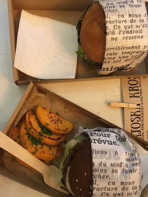 Burgers with sides at Matrjoska Kroshka in Budapest