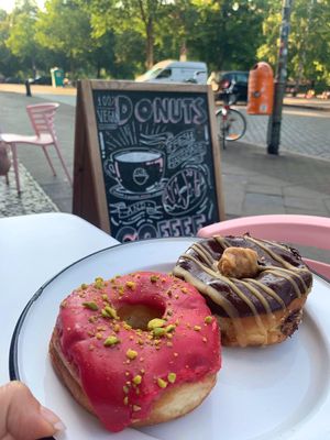Rapsberry & pistachio and choc peanut fudge at Brammibal's Donuts - Prenzlauer Berg in Berlin
