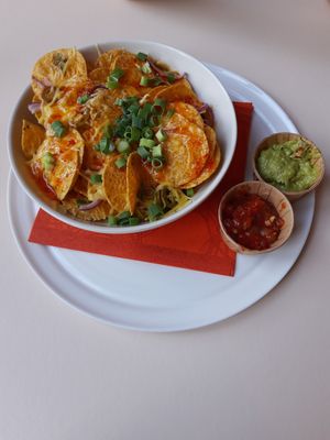 Vegan nachos at Galerie Cafe Leidse Lente in Leiden