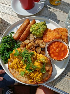 V-Kender at Enzo in Nantwich