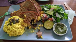The scrambled tofu at Bez Lukru in Wroclaw