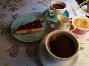 Hot chocolate, 5 elements coffee, cherry cheeze cake at Bez Lukru in Wroclaw