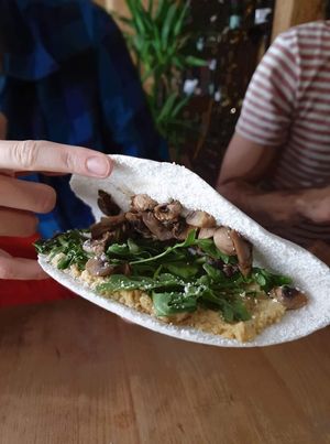 tapioka with hummus, mushroom and ruccola at Urbana - Marechal Saldanha in Porto