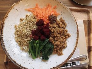 Bibimbap at Oizumi Kojo Nishi-Azabu 大泉工場 in Tokyo