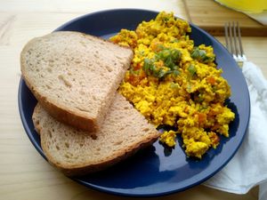 Scrambled tofu at Ovegano in Brno