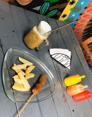 Banderilla con papas y frappe at Cafeteria Vegana Les Gords in Mexico City