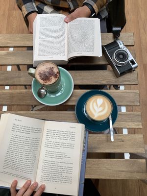Hot chocolate and latte  at Ginger & Co. Coffee in Shrewsbury