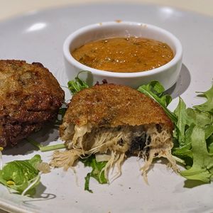 Vegan Lion’s Mane Mushroom “Crab Cakes” at Cedele - Wheelock Place in Central Singapore