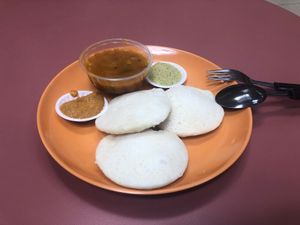 Idli, sambar and chutnies  at SIN - Kaveri Indian - T2 in East Singapore