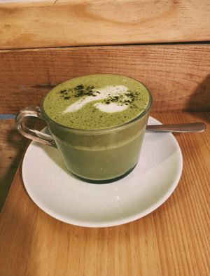 Matcha latte at Moko Veggie Cafe - Anjos in Lisbon