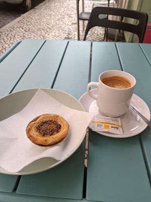 Vegan pastéis de nata and espresso at Moko Veggie Cafe - Anjos in Lisbon