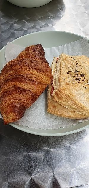 yum at Moko Veggie Cafe - Anjos in Lisbon