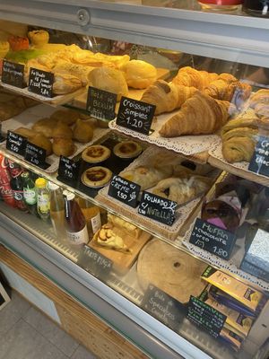 Cakes  at Moko Veggie Cafe - Anjos in Lisbon