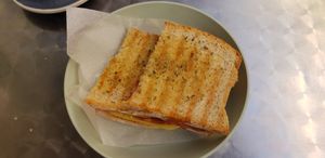 Misto quente at Moko Veggie Cafe - Anjos in Lisbon